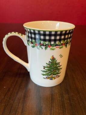 Spode Christmas Tree 2024 Annual Collector Mug